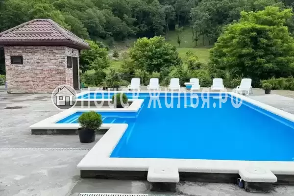 Частный сектор «Дом с бассейном на Персиковой»