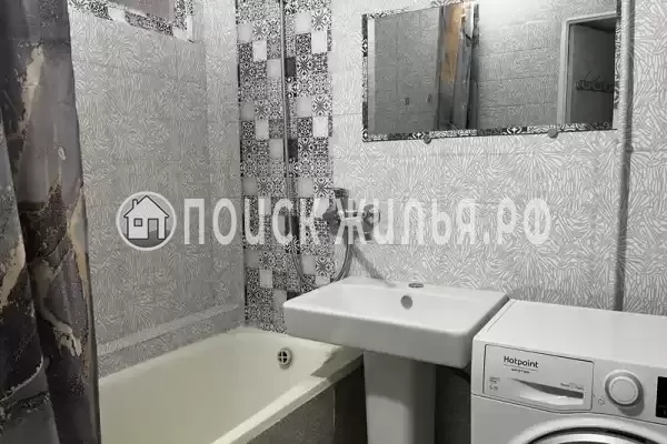 Частный сектор «Комната в двухкомнатной квартире в центре»