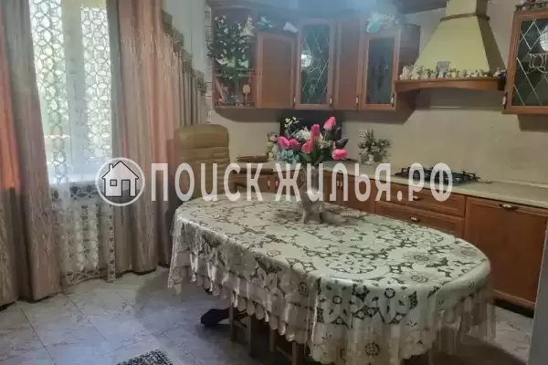 Частный сектор «Дом на 12 человек в центре, 10 мин от центр. пляжа» Частный сектор «Дом на 12 человек в центре, 10 мин от центр. пляжа»