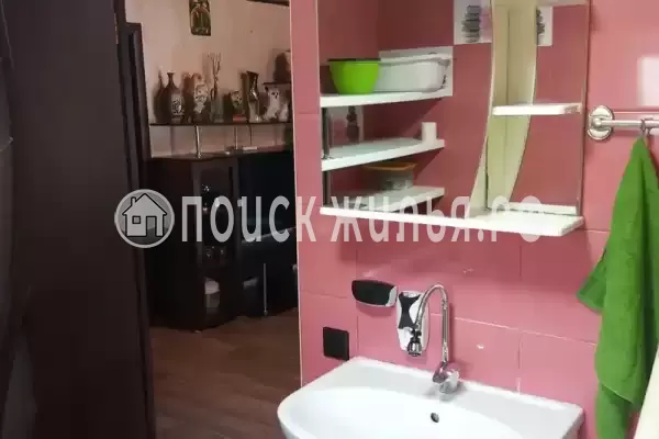 Квартира «Двухкомнатная квартира -этаж частного дома»