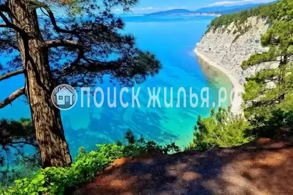 Частный сектор «Дом у моря в окружении гор»