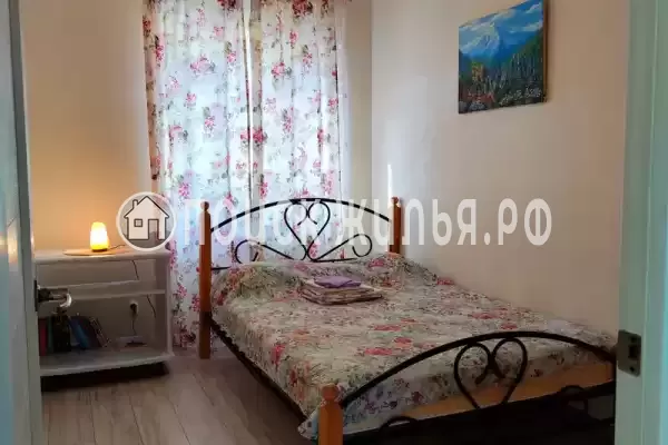 Частный сектор «Дом у моря в окружении гор»