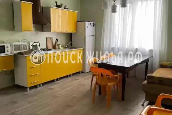 Частный сектор «Дом с бассейном» Частный сектор «Дом с бассейном»