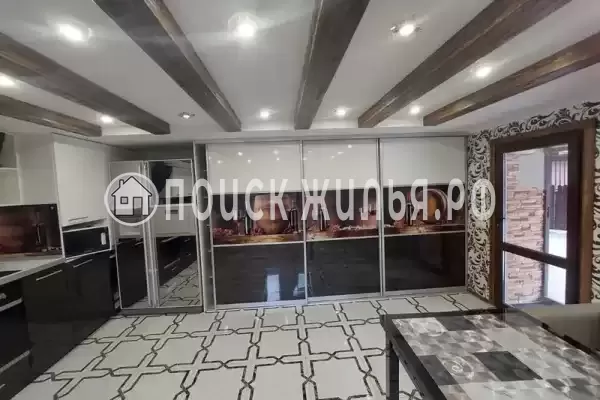 Частный сектор «Дом с бассейном в Голубой бухте»