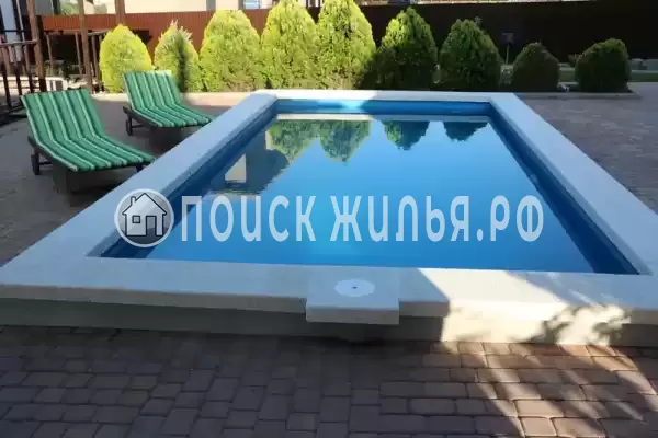 Частный сектор «Дом четырехкомнатный с бассейном»