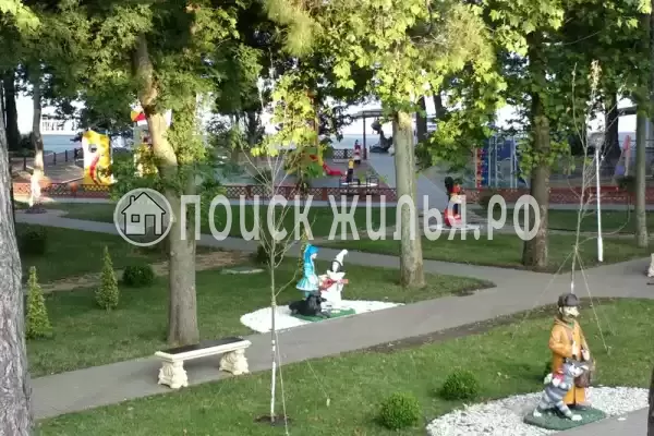 Частный сектор «Номер у самого моря, в зеленом парке. Парковка»