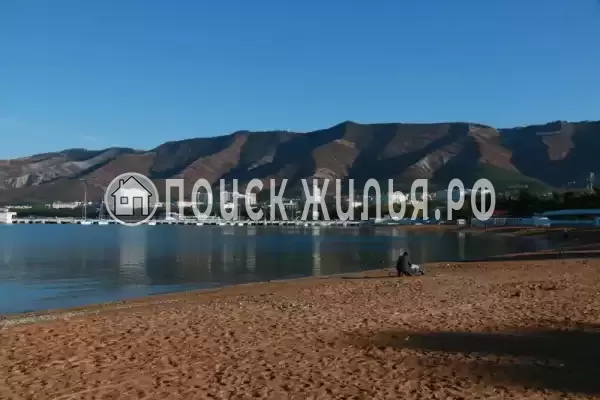 Частный сектор «Номер у самого моря, в зеленом парке. Парковка»