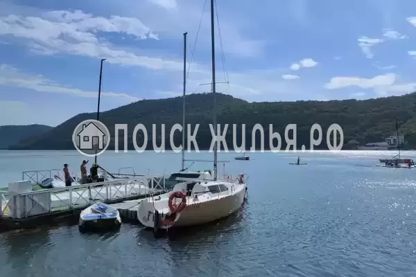 Частный сектор «Деревянный домик у озера Абрау»