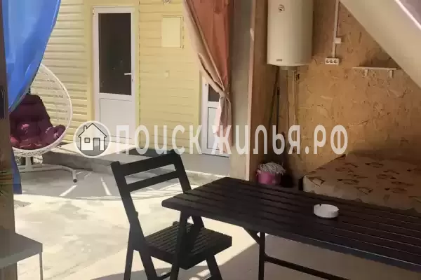 Частный сектор «Дом с бассейном и детской площадкой»