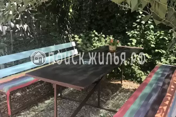 Частный сектор «Дом с бассейном и детской площадкой»