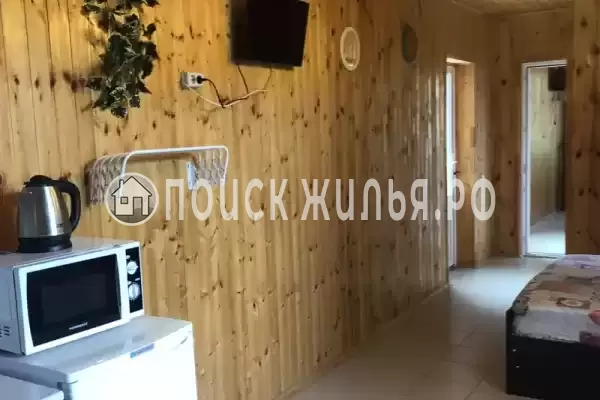 Частный сектор «Дом с бассейном и детской площадкой»