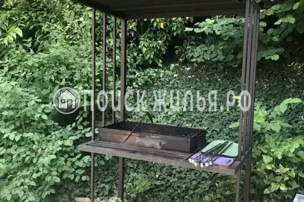 Частный сектор «Дом с бассейном и детской площадкой»