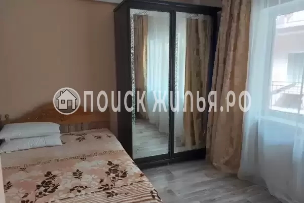 Частный сектор «Таунхаус на 4−8 человек»