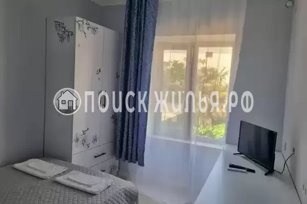 Частный сектор «Дом на 12 человек в центре, 10 мин от центр. пляжа» Частный сектор «Дом на 12 человек в центре, 10 мин от центр. пляжа»