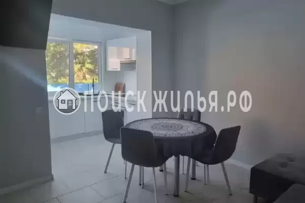 Частный сектор «Дом на 12 человек в центре, 10 мин от центр. пляжа» Частный сектор «Дом на 12 человек в центре, 10 мин от центр. пляжа»