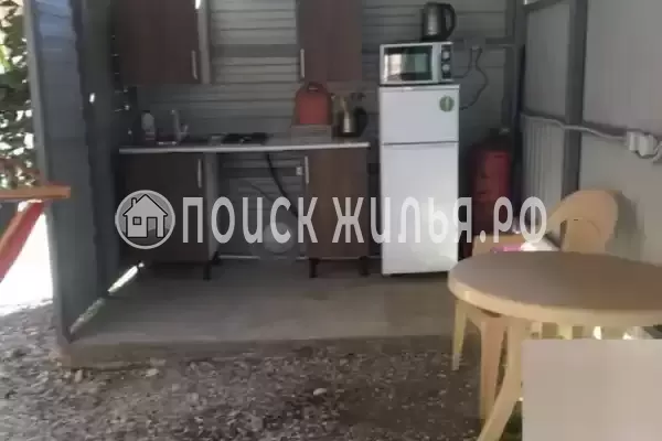 Частный сектор «Дом с бассейном и детской площадкой»