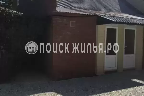 Частный сектор «Дом с бассейном и детской площадкой»