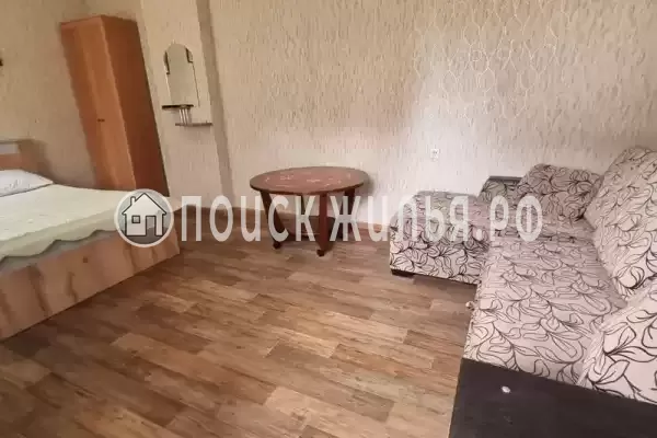 «На Тельмана»