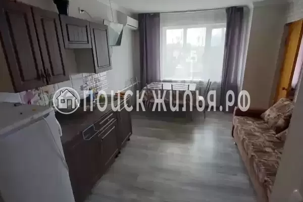 «На Лобача 7»