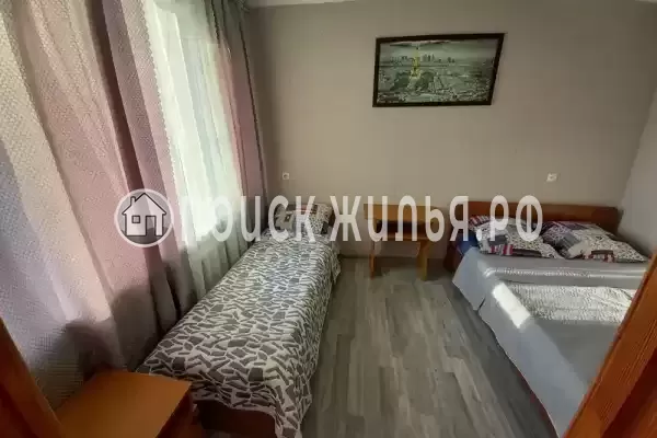 «На Лобача 7»