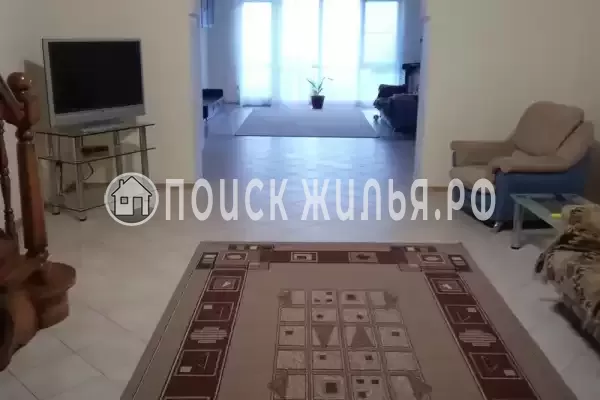Частный сектор «Х этажный коттедж», Новомихайловский