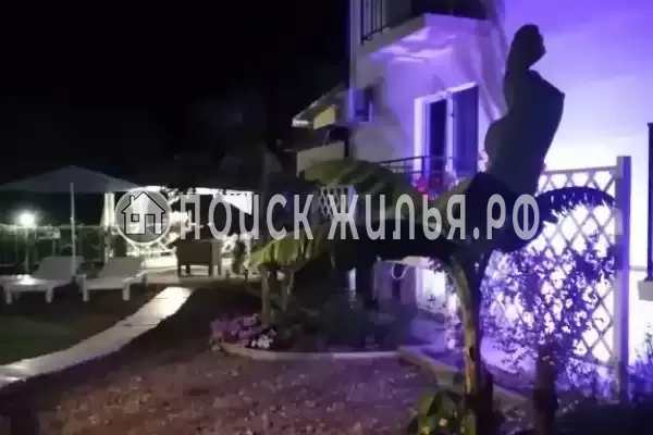 «Яблочко», Небуг «Яблочко», Небуг