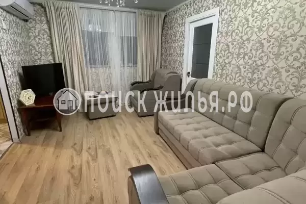 Квартира «3-комнатная в центре», Сухум