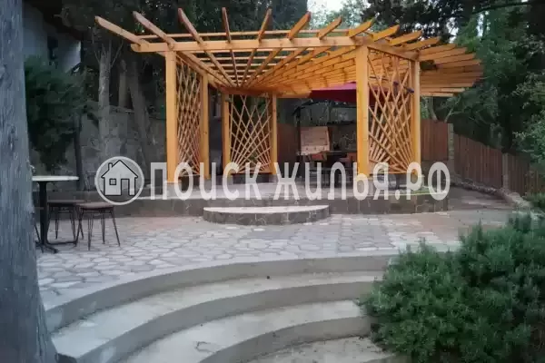 Гостевой дом «Кипарисовый дворик», Алушта