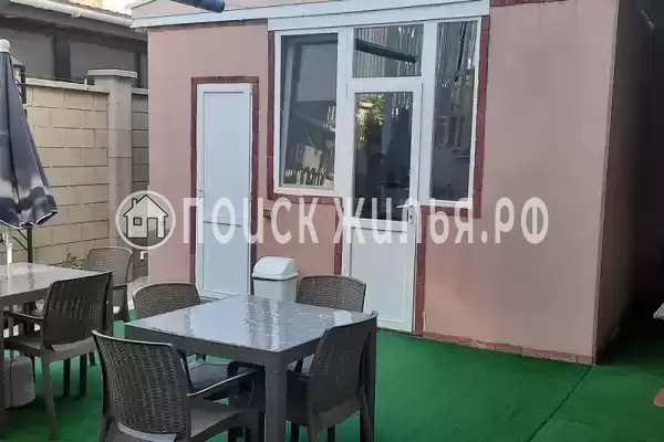 Гостиница «Кальмар», Саки