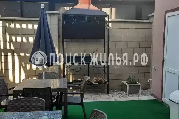 Гостиница «Кальмар», Саки