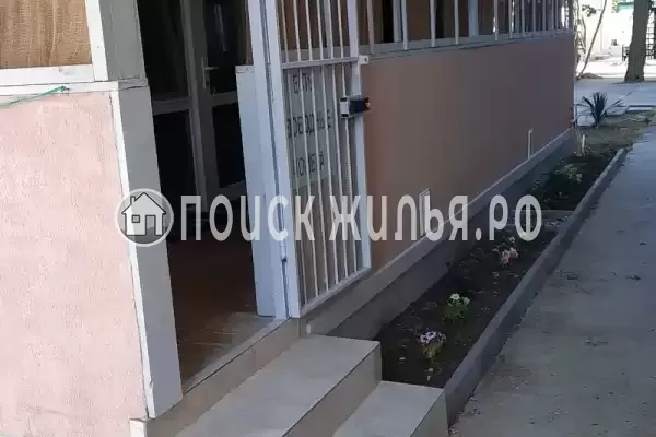 Гостиница «Кальмар», Саки