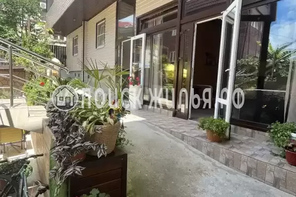 «На Тихорецкой 5», Солоники