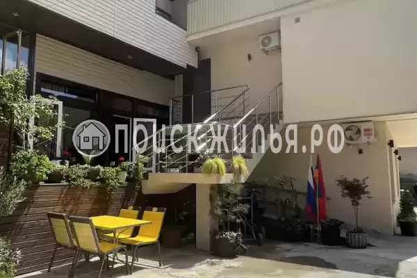 «На Тихорецкой 5», Солоники