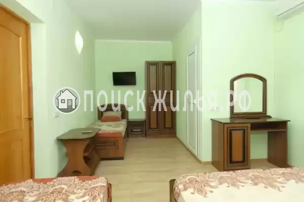 «Эва и Лео», Лоо «Эва и Лео», Лоо