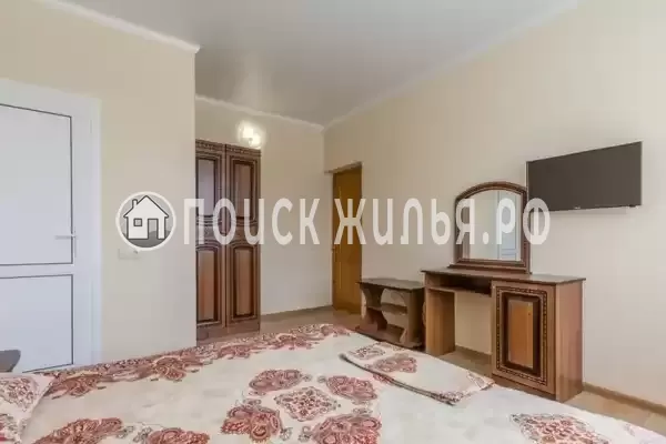 «Эва и Лео», Лоо «Эва и Лео», Лоо