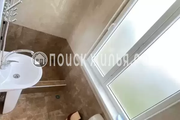 «Эва и Лео», Лоо «Эва и Лео», Лоо