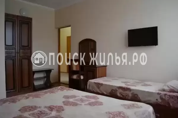 «Эва и Лео», Лоо «Эва и Лео», Лоо