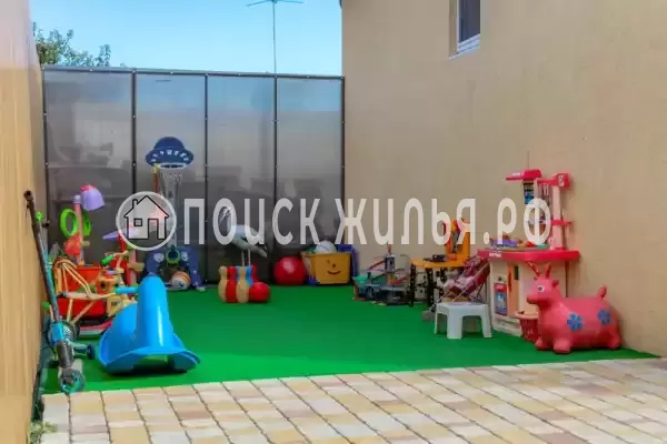 «Маленькая страна», Кучугуры «Маленькая страна», Кучугуры