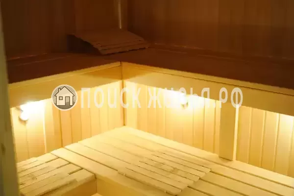 Отель «Подсолнухи», Пирочи