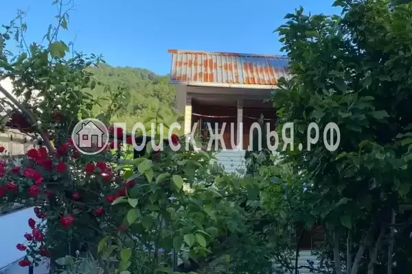 «У Карины», Лоо «У Карины», Лоо