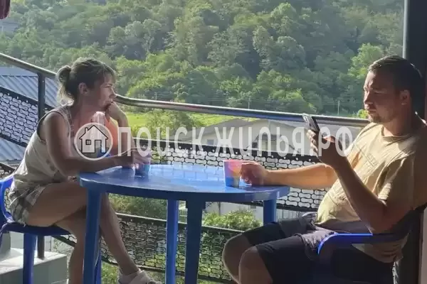 «У Карины», Лоо «У Карины», Лоо