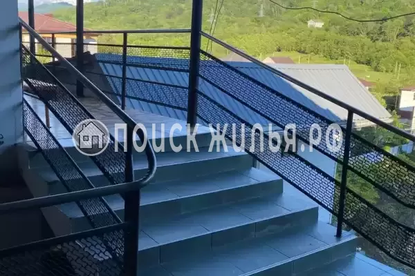 «У Карины», Лоо «У Карины», Лоо