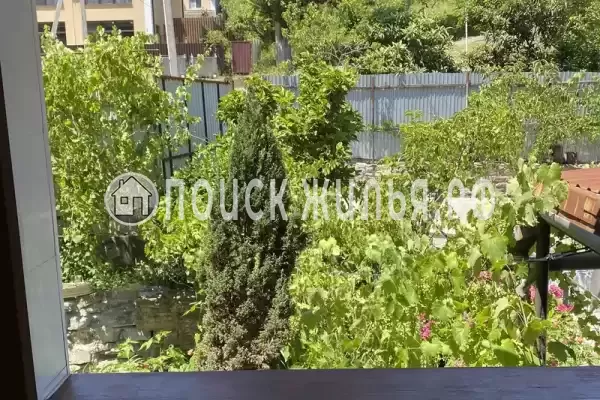 «У Карины», Лоо «У Карины», Лоо