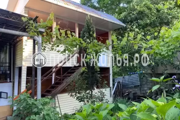 «У Карины», Лоо «У Карины», Лоо