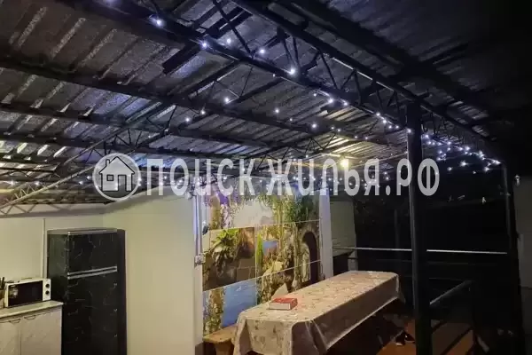 «У Карины», Лоо «У Карины», Лоо