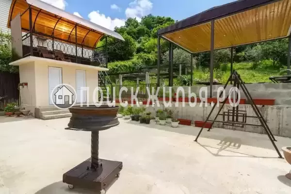 «Кипарис», Лоо «Кипарис», Лоо