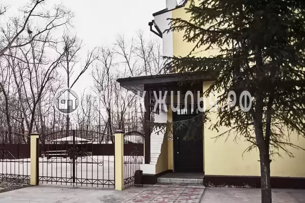 Отель «Империал», Свободный Отель «Империал», Свободный