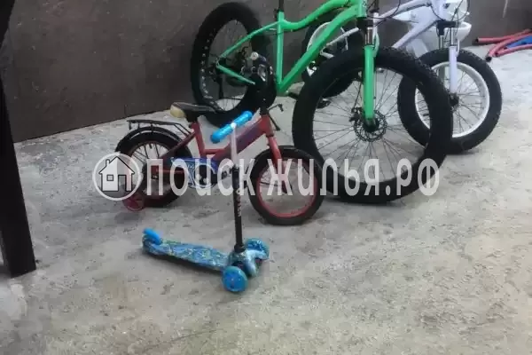 «Аида», Лоо «Аида», Лоо