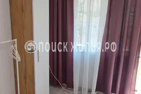 «На Гусь-Хрустальный», Лоо