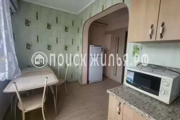 Частный сектор «Домик с гаражом под ключ», Геленджик